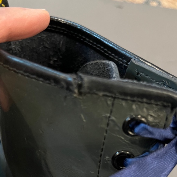 Dr. Martens Classic 1460 Boots in Mossy green green color with Blue Laces size 7 - Picture 12 of 12